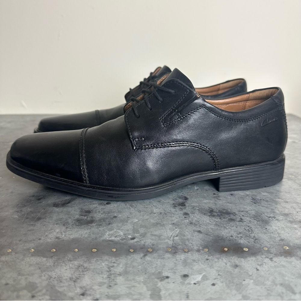 Clarks Men's Tilden Cap Toe Black Leather Oxford Size 8.5
